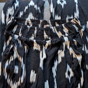 Maurices Black and White Patterned Pants